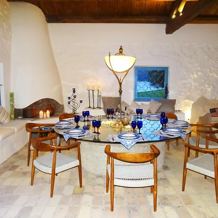 Sleeps 16 With Pool And Wifi * Chlomos