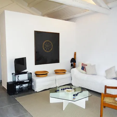 Sleeps 16 With Pool And Wifi Villa Chlomos